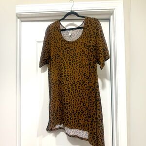 LuLaRoe 2XL Leopard Print Perfect T Tunic Top